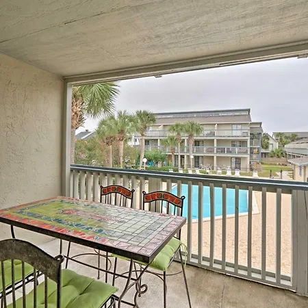 Convenient Pcb Condo With Pool Access Walk To Beach